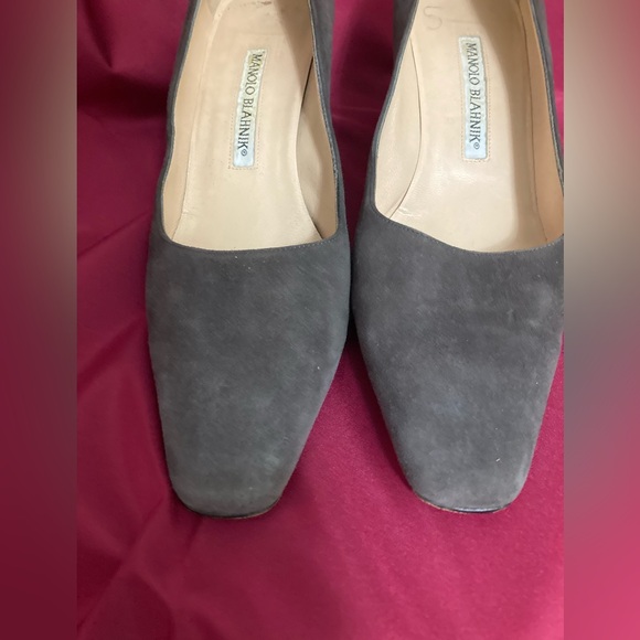 MANOLO BLAHNIK Suede Pumps 37.5 Dark Taupe EUC - Picture 9 of 12